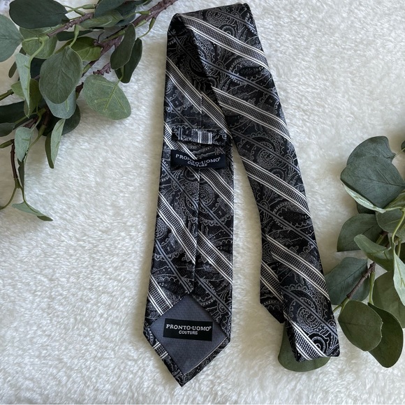 Pronto Uomo Couture Narrow Striped Paisley Silver and Black Silk Tie - Picture 4 of 11